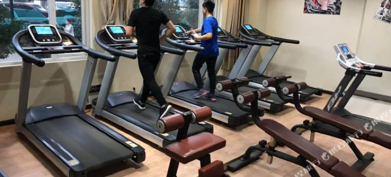 亿宝酒店(武汉工程大学流芳校区店)图片