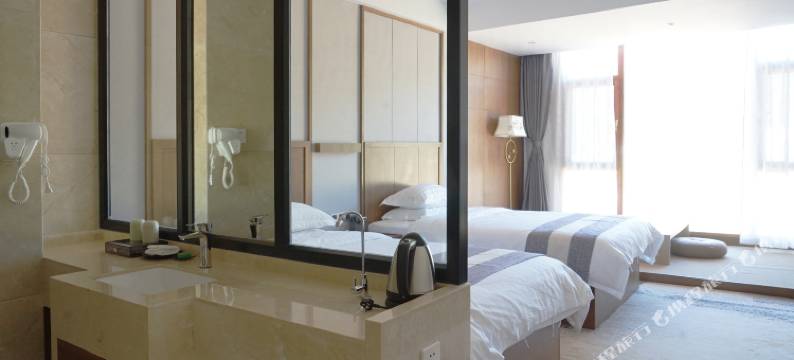 镇沅传麒酒店图片