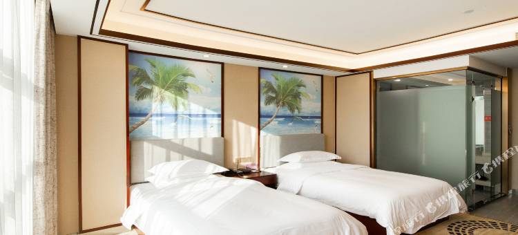 亚曼轻奢酒店(木雕城五马塘夜市店)图片