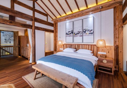 Sansheng Yizhai Hostel Hotel Overview