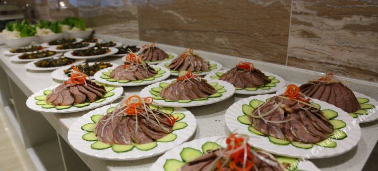 逸佳大酒店(十堰竹溪县绿谷中央城店)图片