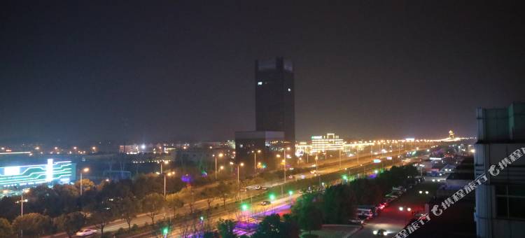 季纷·维悦酒店(绍兴袍江大润发店)图片