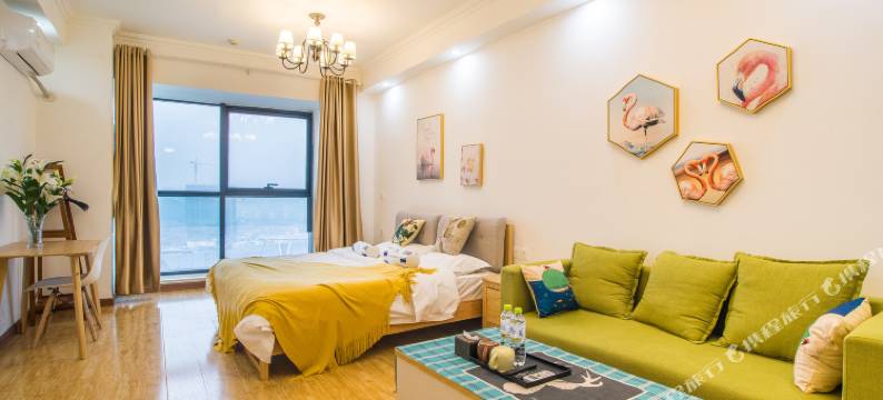 枫叶酒店式公寓(青岛吾悦广场积米崖地铁站店)图片