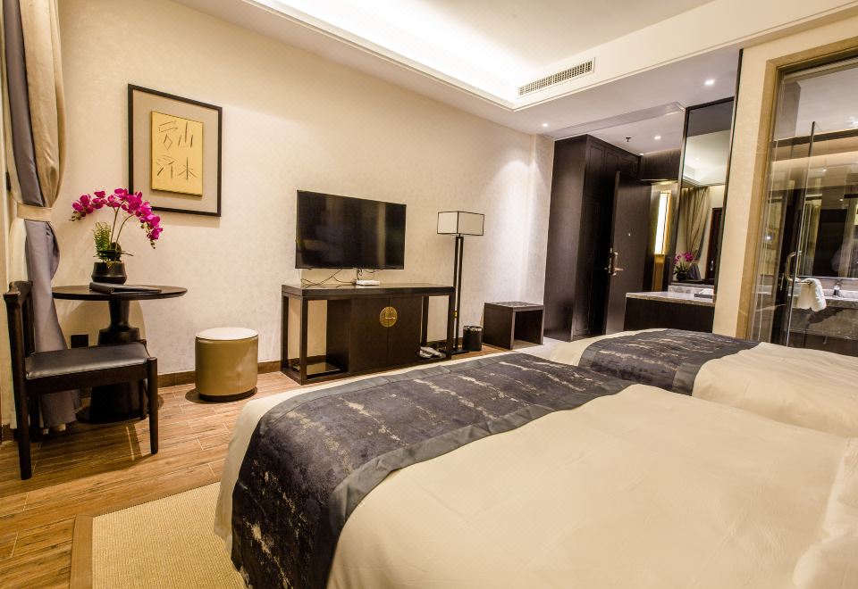 Dongqiao Mingyue Hotel Hotel Overview