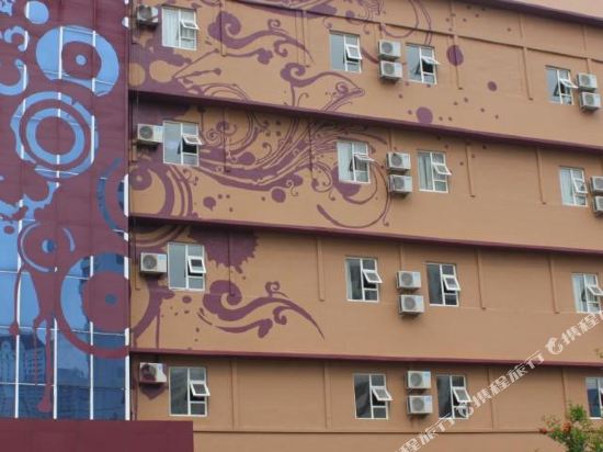 派酒店(烟台高铁汽车总站店)