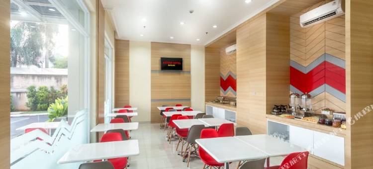 宾塔罗阿斯特拉酒店(Astera Hotel Bintaro)图片