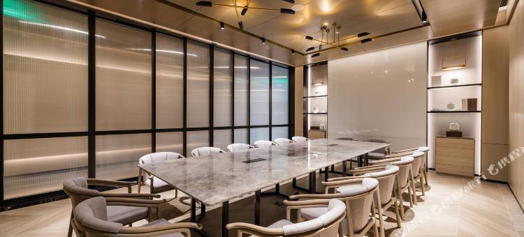 云和夜泊酒店(上海武宁路环球港店)图片