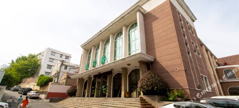 青岛德爱花园大酒店(第二体育场火车站店)图片