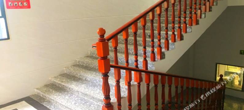 安福爽峰客栈(武功山店)图片