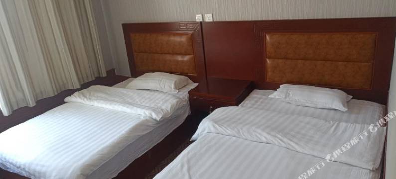 乌兰布统祥通假日酒店图片