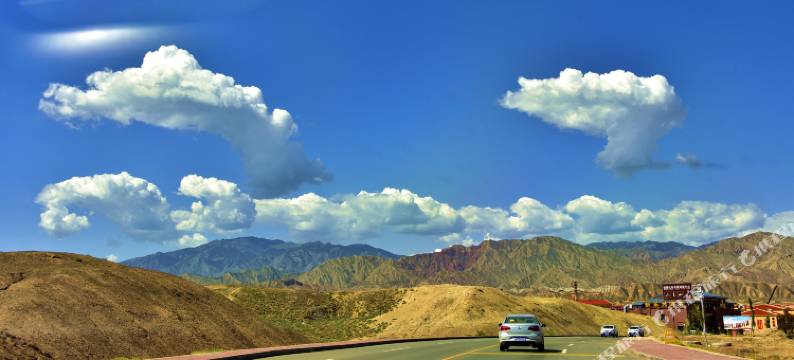 七彩丹霞彩虹湾酒店图片
