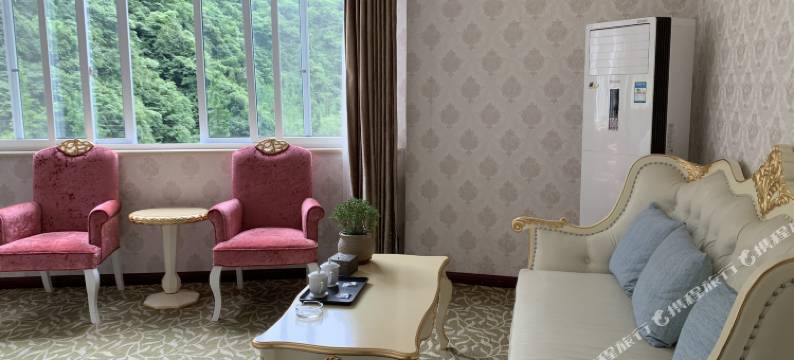 大邑彩乐西邻乡村酒店图片