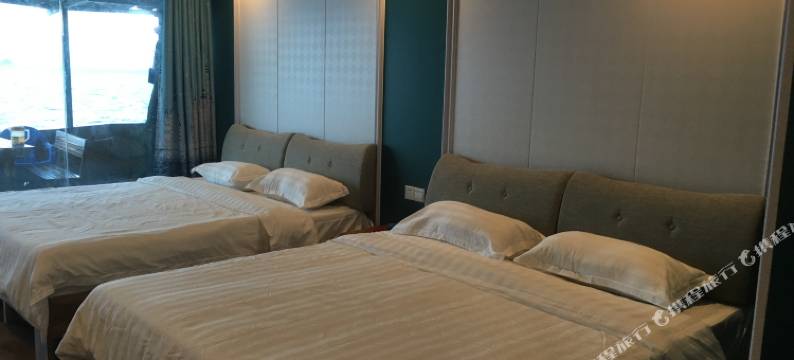 台山下川岛川东伴月湾图片