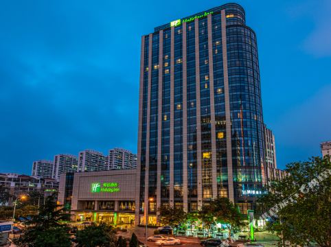 青岛中心假日酒店