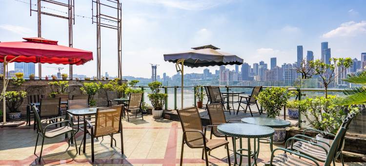 百德斯江景酒店(重庆南滨路店)图片