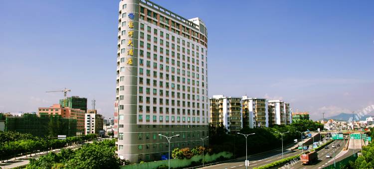 广州银河大酒店(广州东站燕塘地铁站店)图片