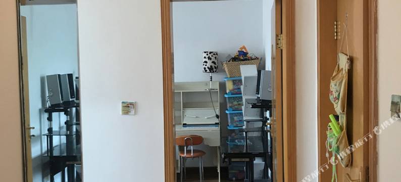 太原路灯下的雪公寓图片