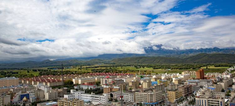 民乐陇鑫大酒店图片