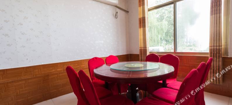 狼牙山花海食府酒店图片