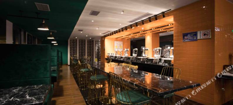 湖州曼安尼酒店(中国织里童装城店)图片