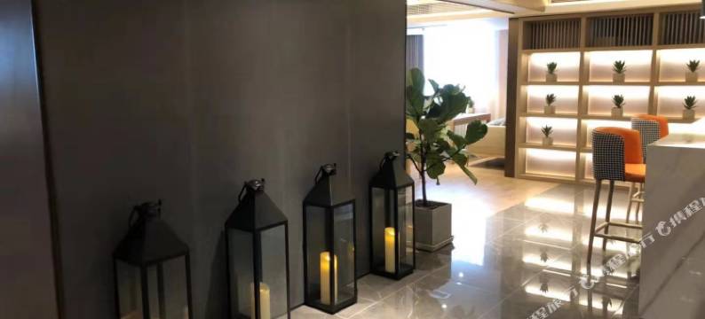 重庆云汐酒店 (汽博中心金童路轻轨站店)图片