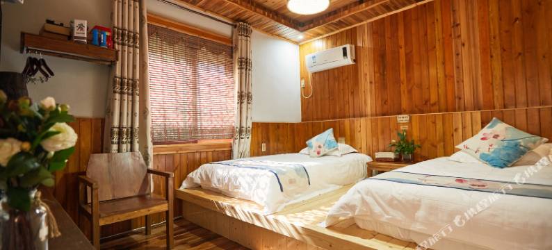 竹舍精品民宿(莫干山庾村广场店)图片