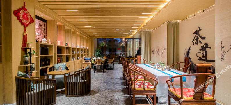 昆明•素彩   GRACEFUL  CULTURE 文化艺术酒店(滇池公园1903店)图片