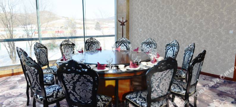 亚布力元茂屯民俗温泉度假村(亚布力滑雪旅游度假区店)图片