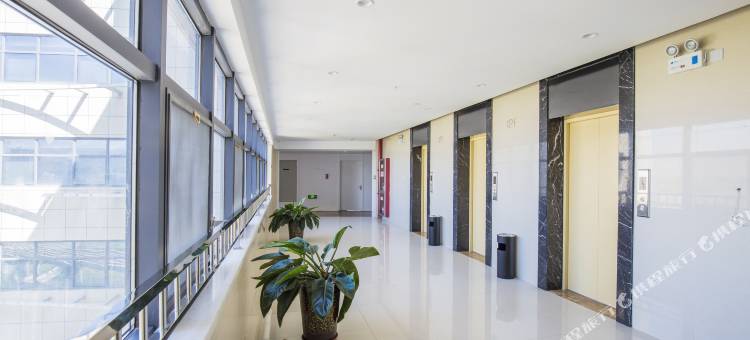 海东青年公寓图片