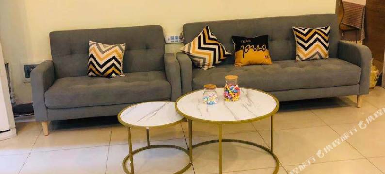 云枕酒店(重庆上清寺牛角沱轻轨站店)图片