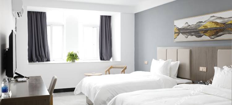 云朵轻语酒店(泰和客运站店)图片