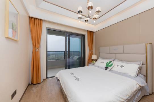 澜海一家公寓(海口羊山大道店)