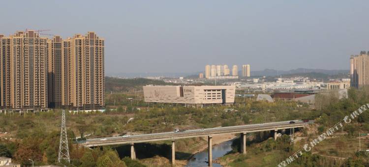荟琳萃酒店(宜昌鑫鼎汽配城店)图片
