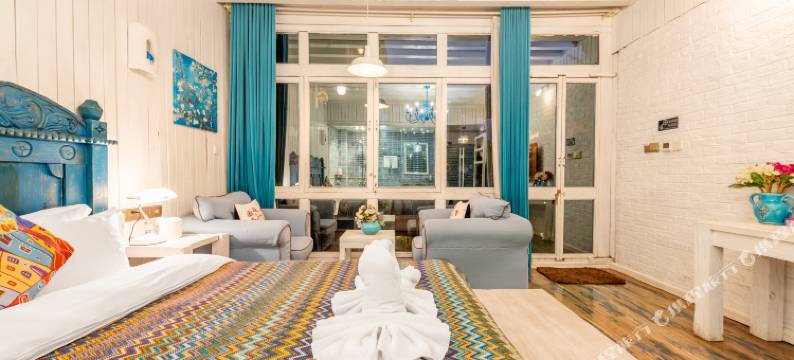 丽江春天里·站台艺术美宿图片