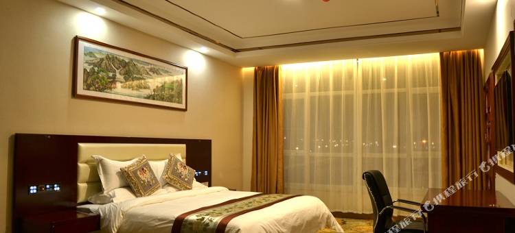 隆德龙城酒店图片