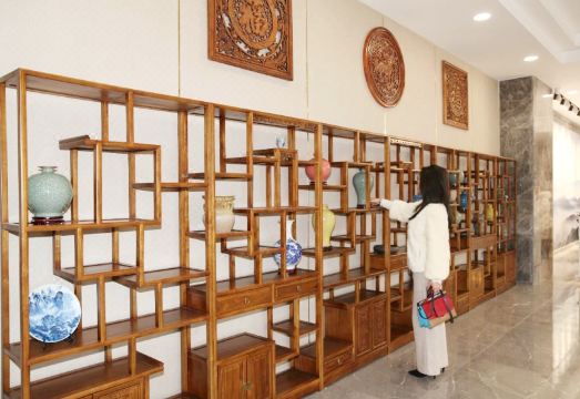 Longting Hotel Hotel Overview