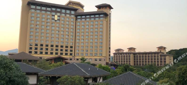 梅州鹿湖温泉度假江山御景别墅图片
