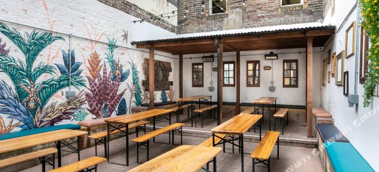 帕普乐玫瑰皇冠旅馆(PubLove @ the Rose & Crown)图片