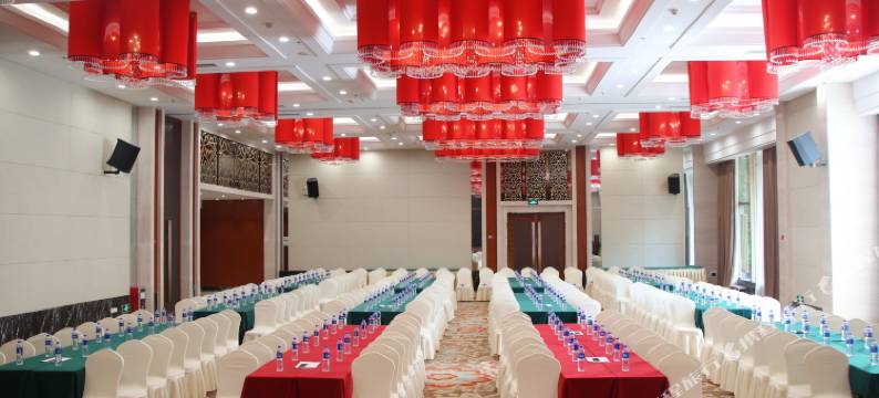 奥园高尔夫酒店(广州汉溪长隆地铁站店)图片