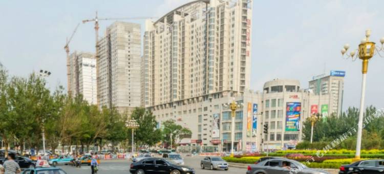 银通皇冠假日酒店(阜新解放广场店)图片