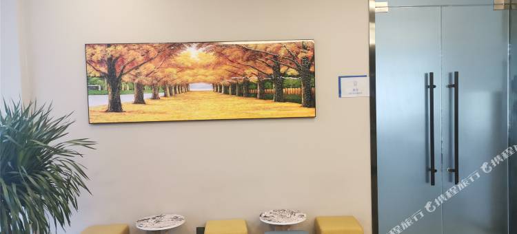 睿柏·云酒店(晋中汇通北路店)图片