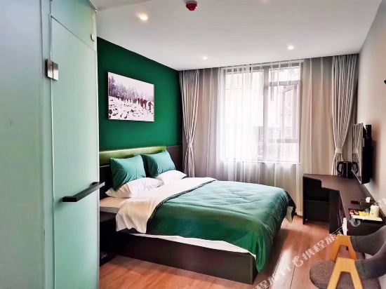 金堂阿振兵心酒店    分(8条点评) 147起距离437米立即预订