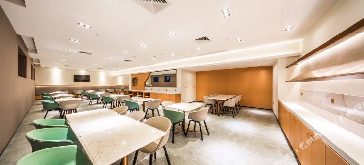 艺龙玺程国际酒店(广州增城新塘地铁站店)图片