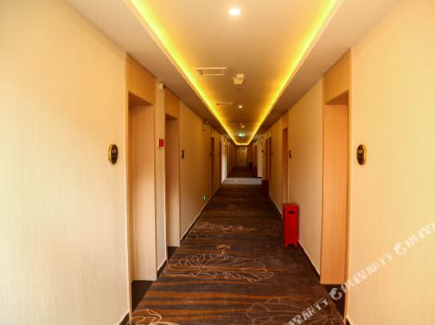 速8酒店(北京十里河地铁肿瘤医院店)