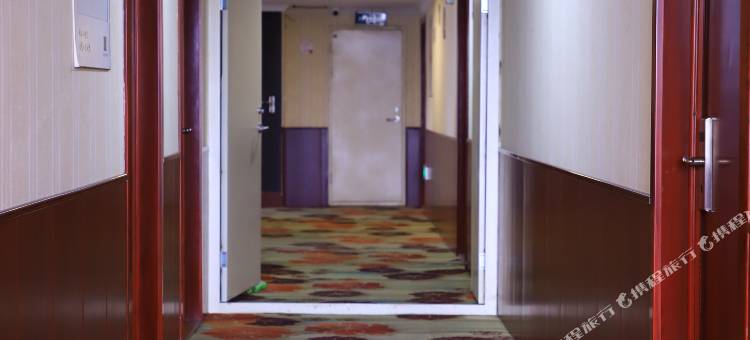 包头凯朋快捷酒店(火车站科技大学店)图片