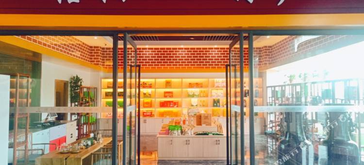 信阳维斯特精选酒店(万达广场高铁东站店)图片
