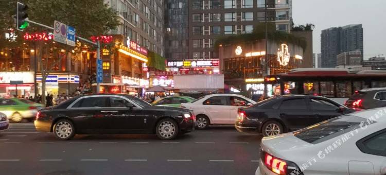 温馨酒店公寓(成都时代华章店)图片