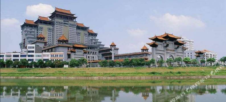 新西里麓岚酒店(市政广场店)图片