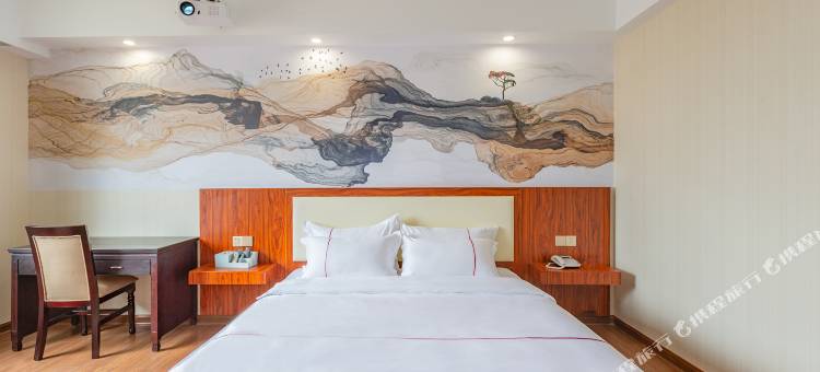 广飞影视主题酒店(阳江百利广场店)图片