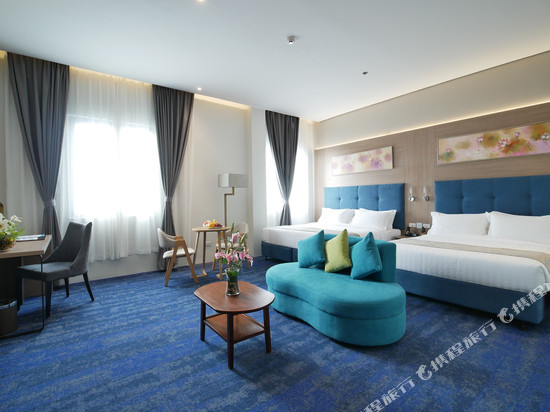 蓝莲花多用途酒店